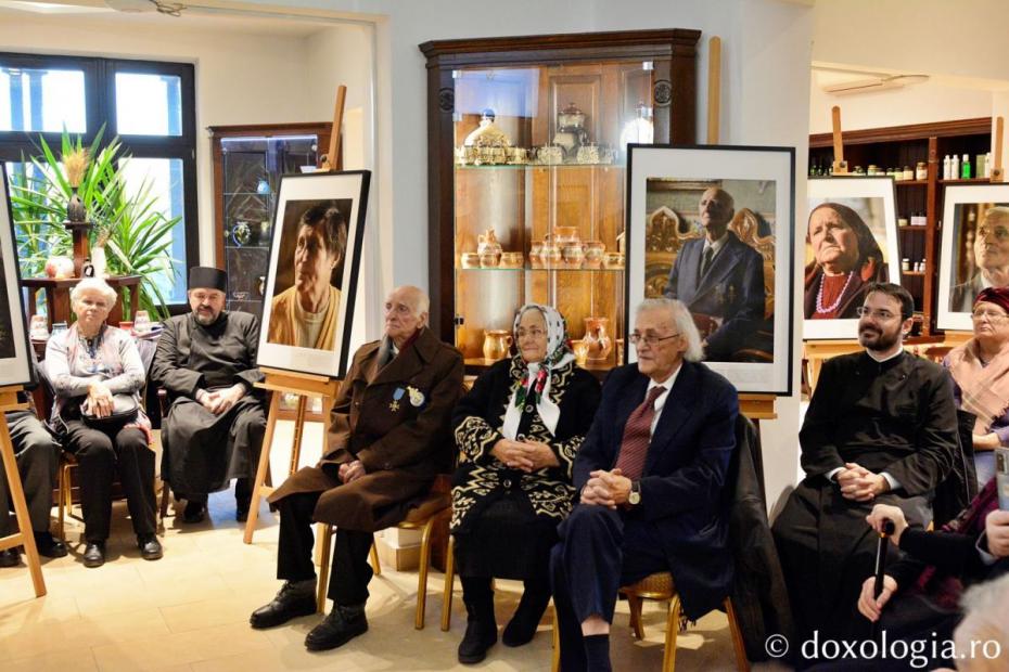 Pro Vita Iași: Expoziție de fotografie dedicată poveștilor de viață, la Librăria Doxologia