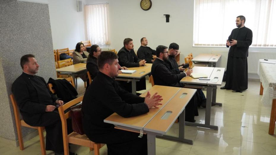 Un nou proiect de mentorat, pentru elevii seminariști din Arhiepiscopia Iașilor