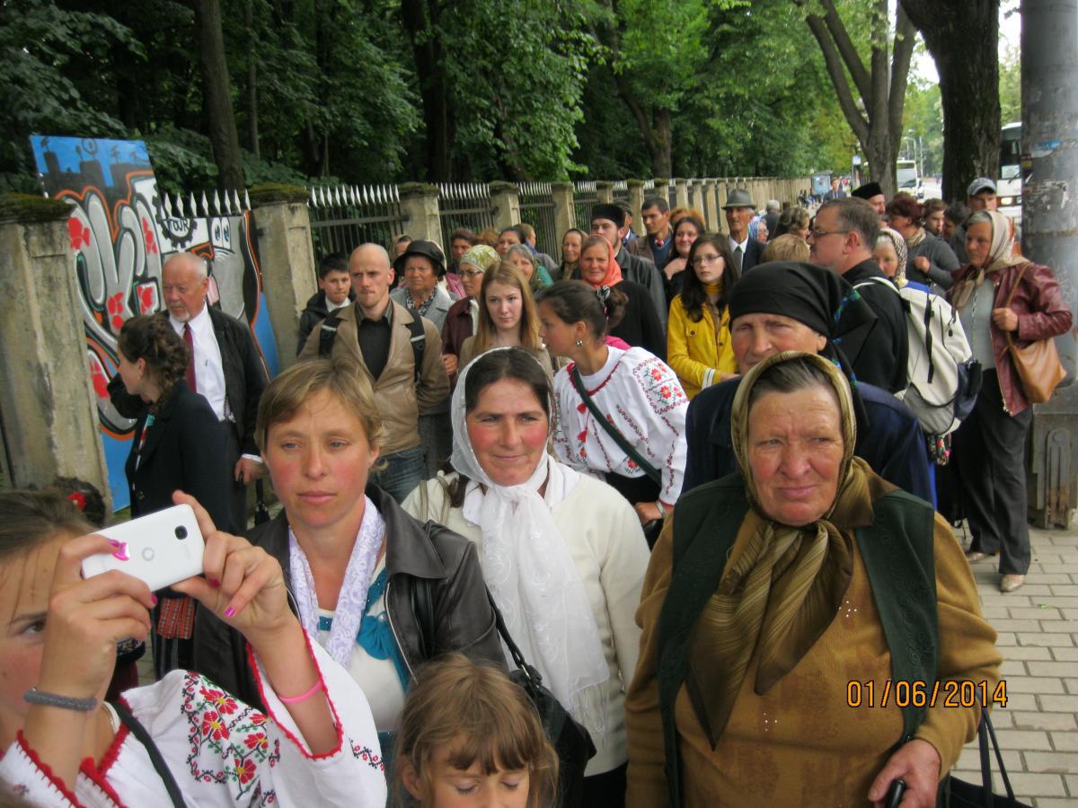 Ne încadrăm în peisaj și totodată admirăm peisajul