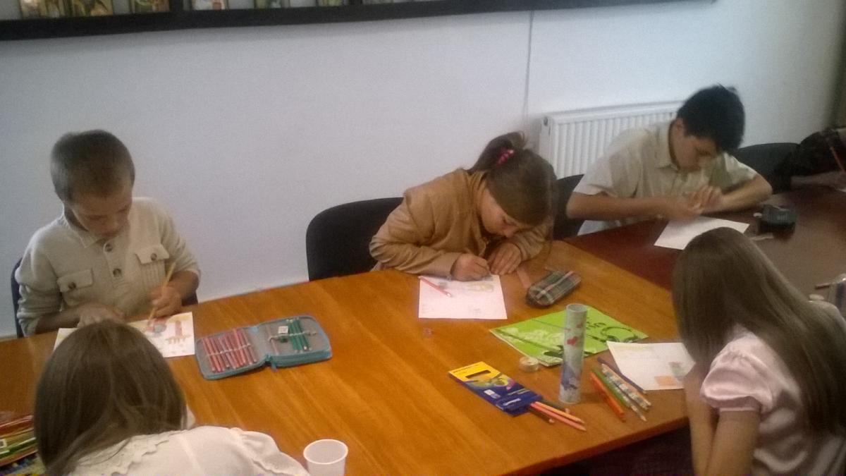 Participanții la secțiunea Desen ediția 1 iunie 2015 Participanții la secțiunea Desen ediția 1 iunie 2015