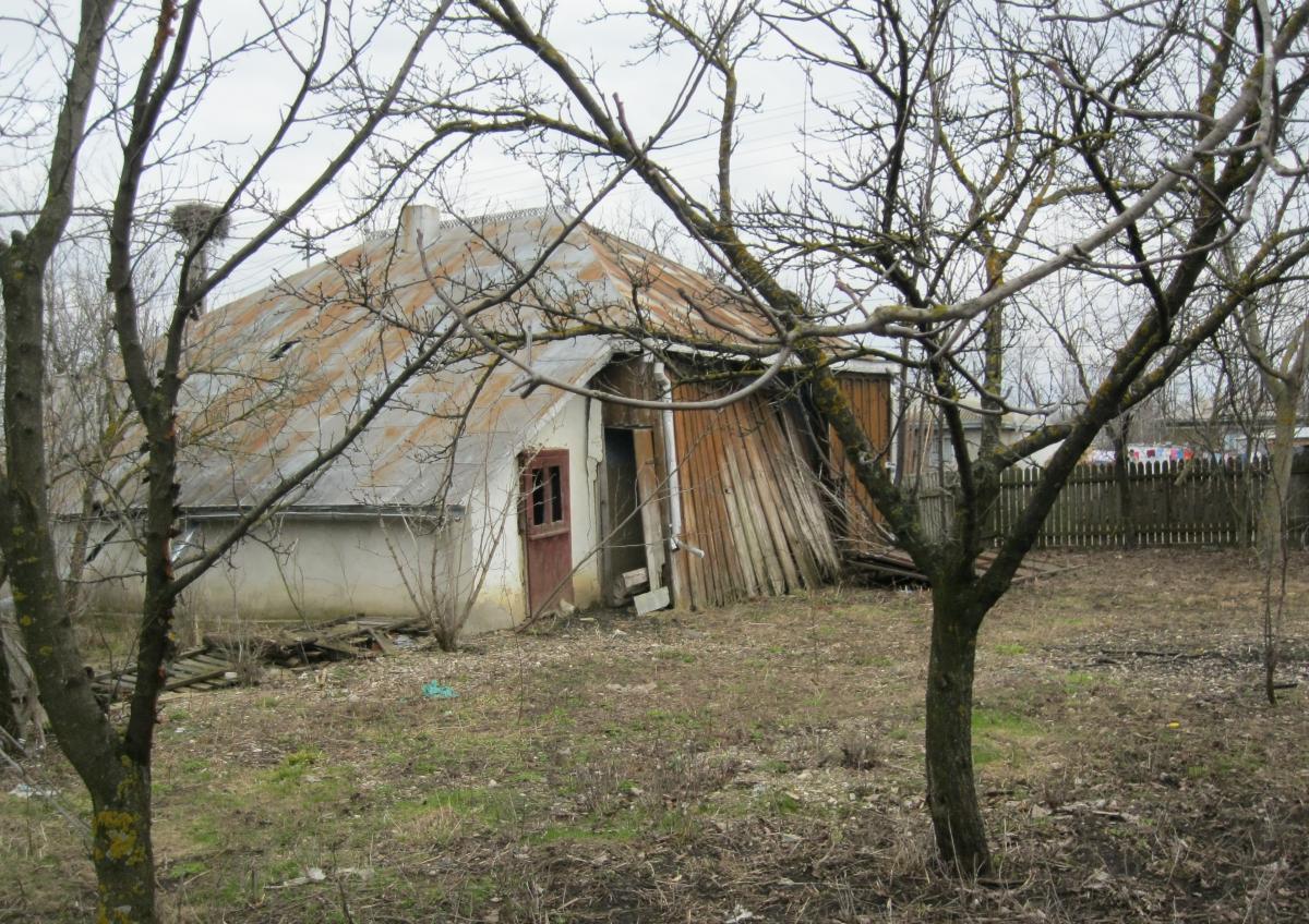 paravan casa parohială - aprilie 2013